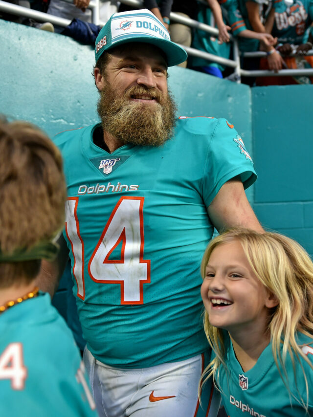 Chad Johnson salutes newly retired Ryan Fitzpatrick